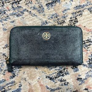 Tory Burch Textured Dark Green Wallet
